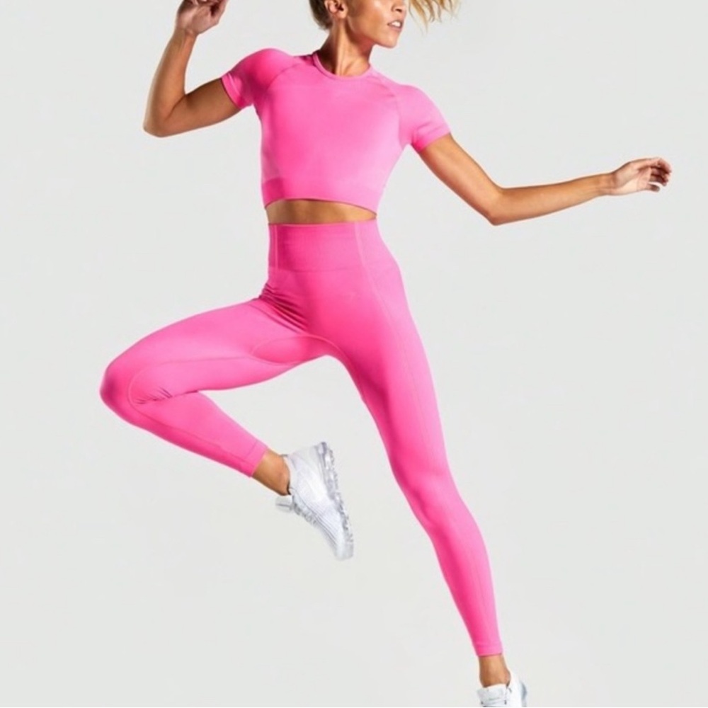 SET!! Gymshark Cyber Pink Leggings/Top Set, SMALL